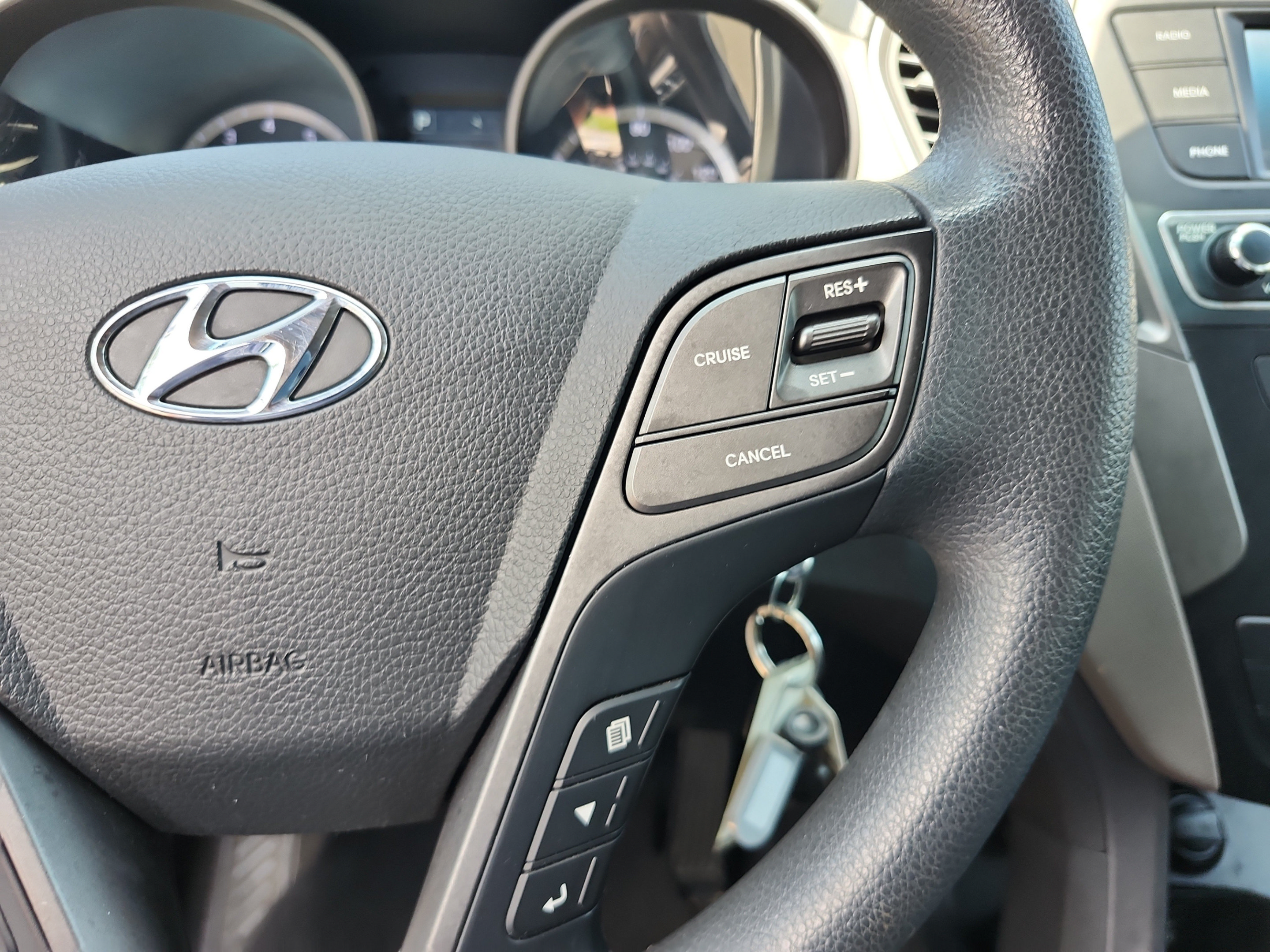 Used 2017 Hyundai Santa Fe Sport FWD image 25