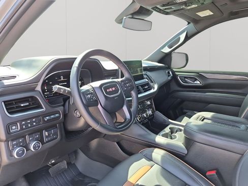 Used 2024 GMC Yukon AT4 w/ Technology Package AWD/4WD image 37