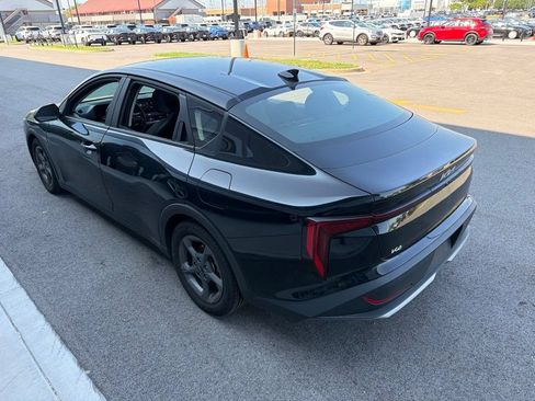 Used 2025 Kia K4 FWD image 4