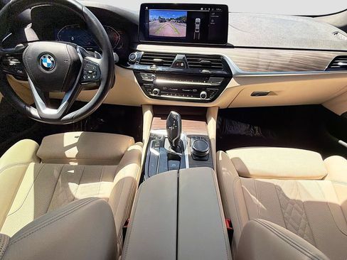 Used 2023 BMW 540i w/ Premium Package RWD image 16