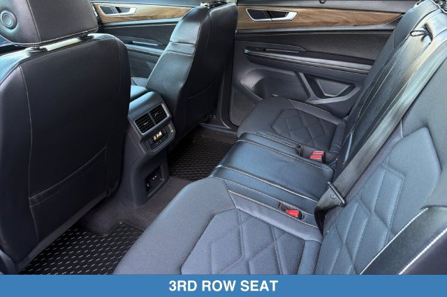 Used 2024 Volkswagen Atlas SE AWD/4WD image 13