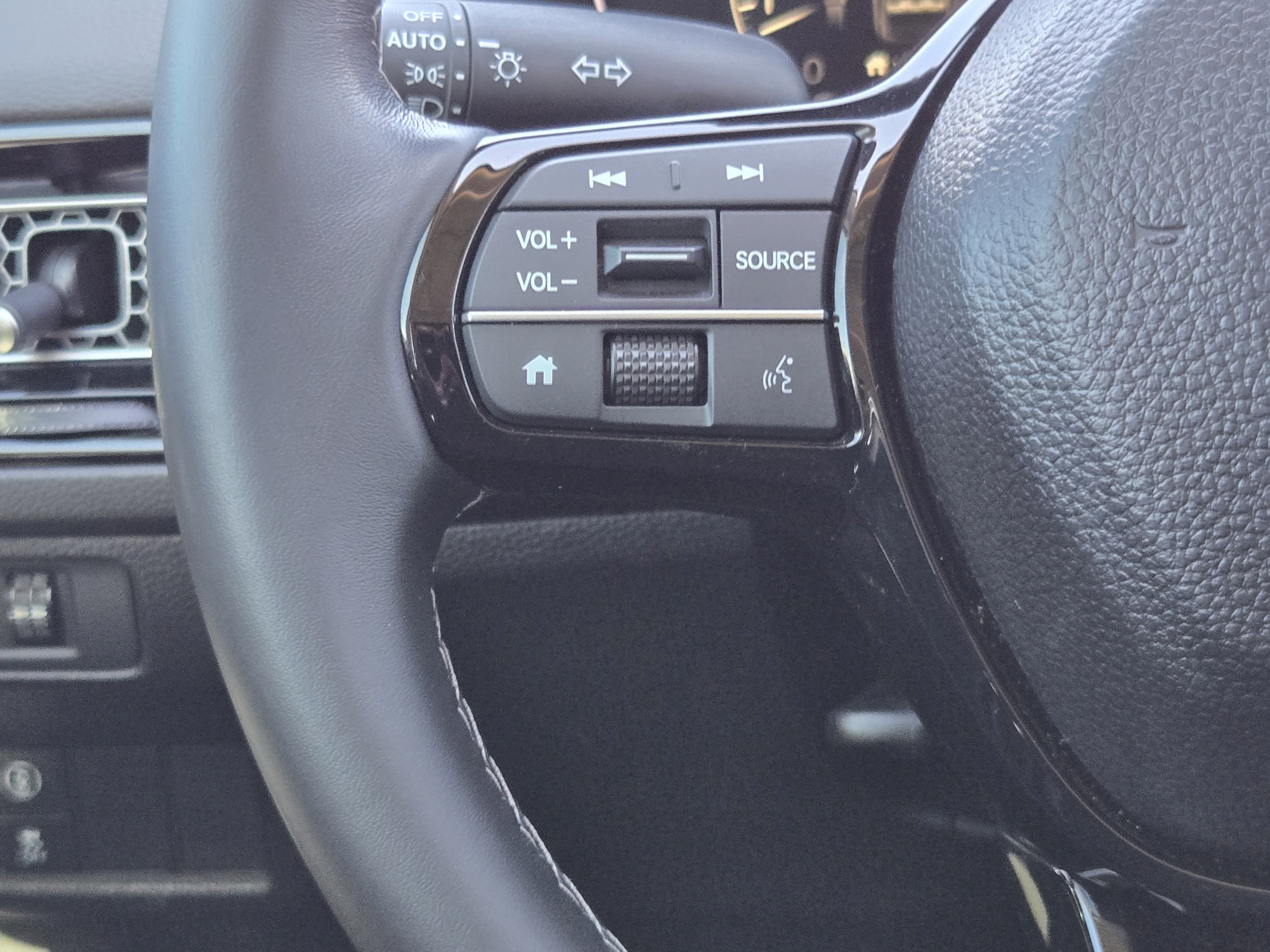 Used 2024 Honda Civic EX image 24
