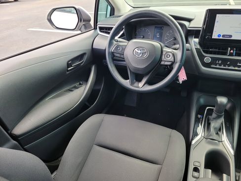 Used 2023 Toyota Corolla LE FWD image 16