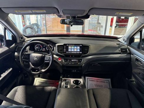 Used 2025 Honda Ridgeline Sport image 25