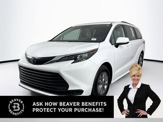 Used 2025 Toyota Sienna LE video 1
