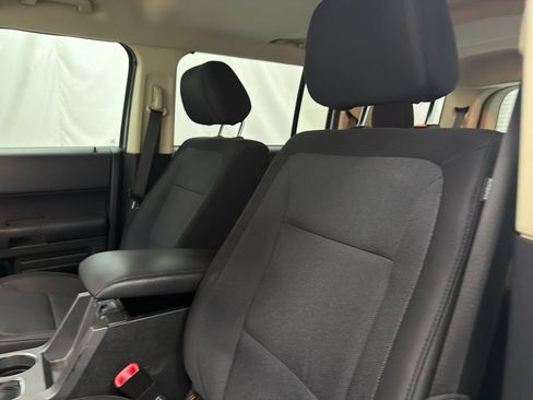 Used 2019 Ford Flex SE FWD image 14