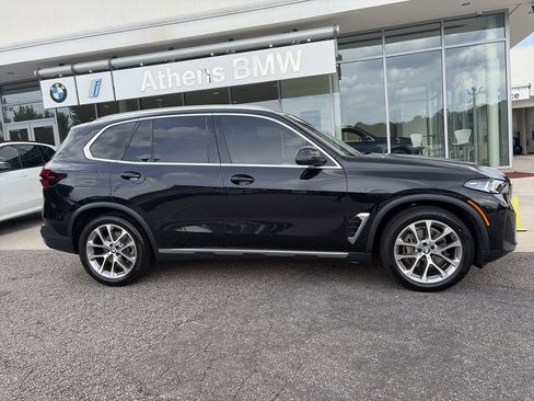 Used 2024 BMW X5 xDrive40i w/ Premium Package AWD/4WD image 9