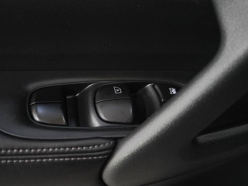Used 2020 Nissan Rogue SL w/ Premium Package FWD image 21