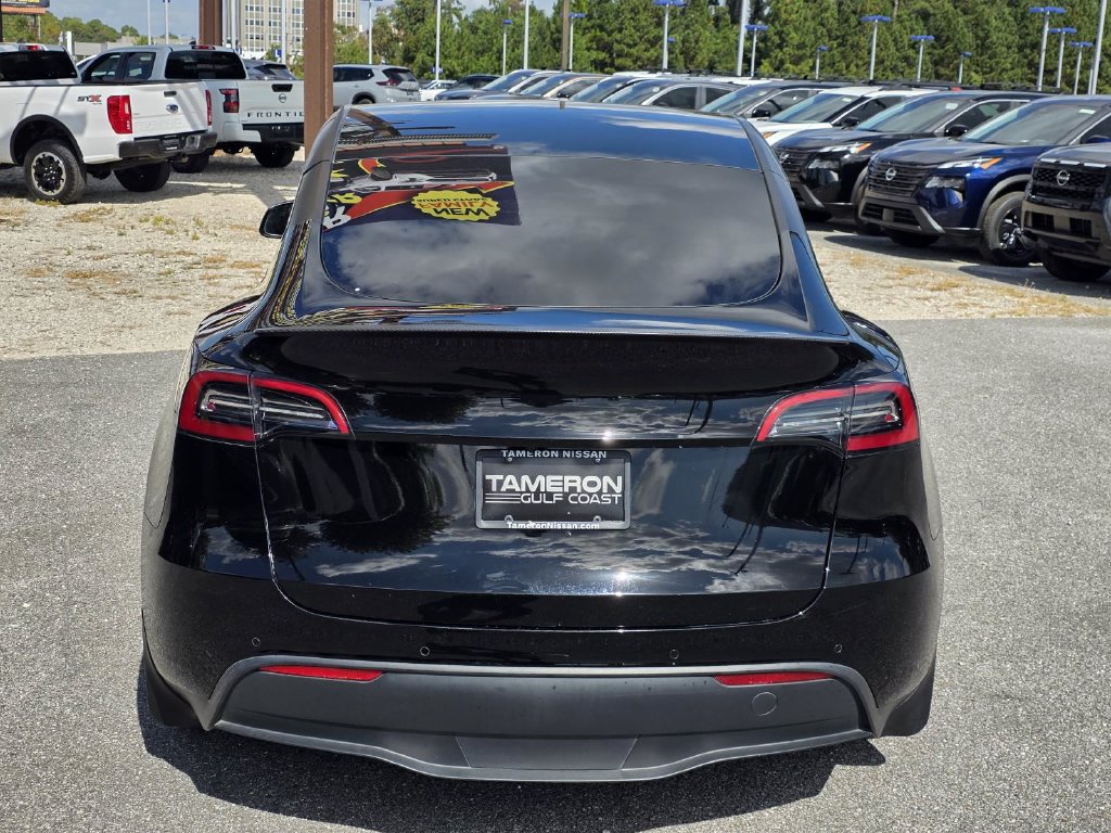 Used 2022 Tesla Model Y Performance AWD/4WD image 3
