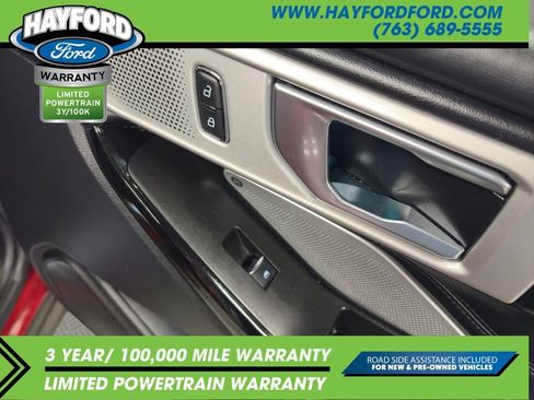 Used 2022 Ford Explorer Platinum w/ Equipment Group 601A AWD/4WD image 17