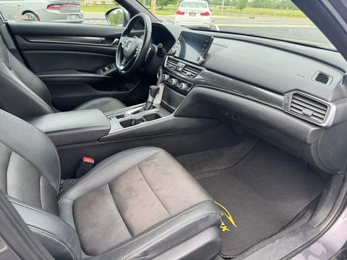 Used 2019 Honda Accord Sport image 8