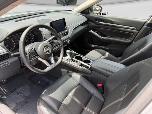 Used 2023 Nissan Altima 2.5 SR FWD image 15