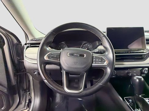 Used 2022 Jeep Compass Limited AWD/4WD image 13