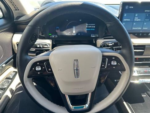 Used 2025 Lincoln Corsair Grand Touring w/ Equipment Group 301A AWD/4WD image 12