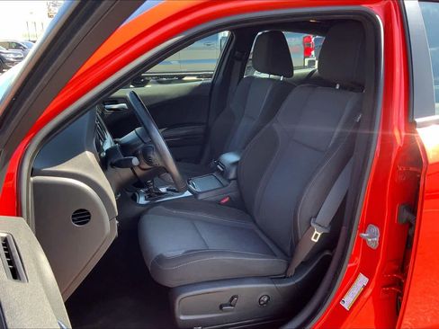 Used 2021 Dodge Charger SXT w/ Blacktop Package image 8