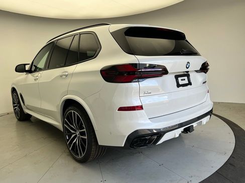 New 2026 BMW X5 M60i image 4