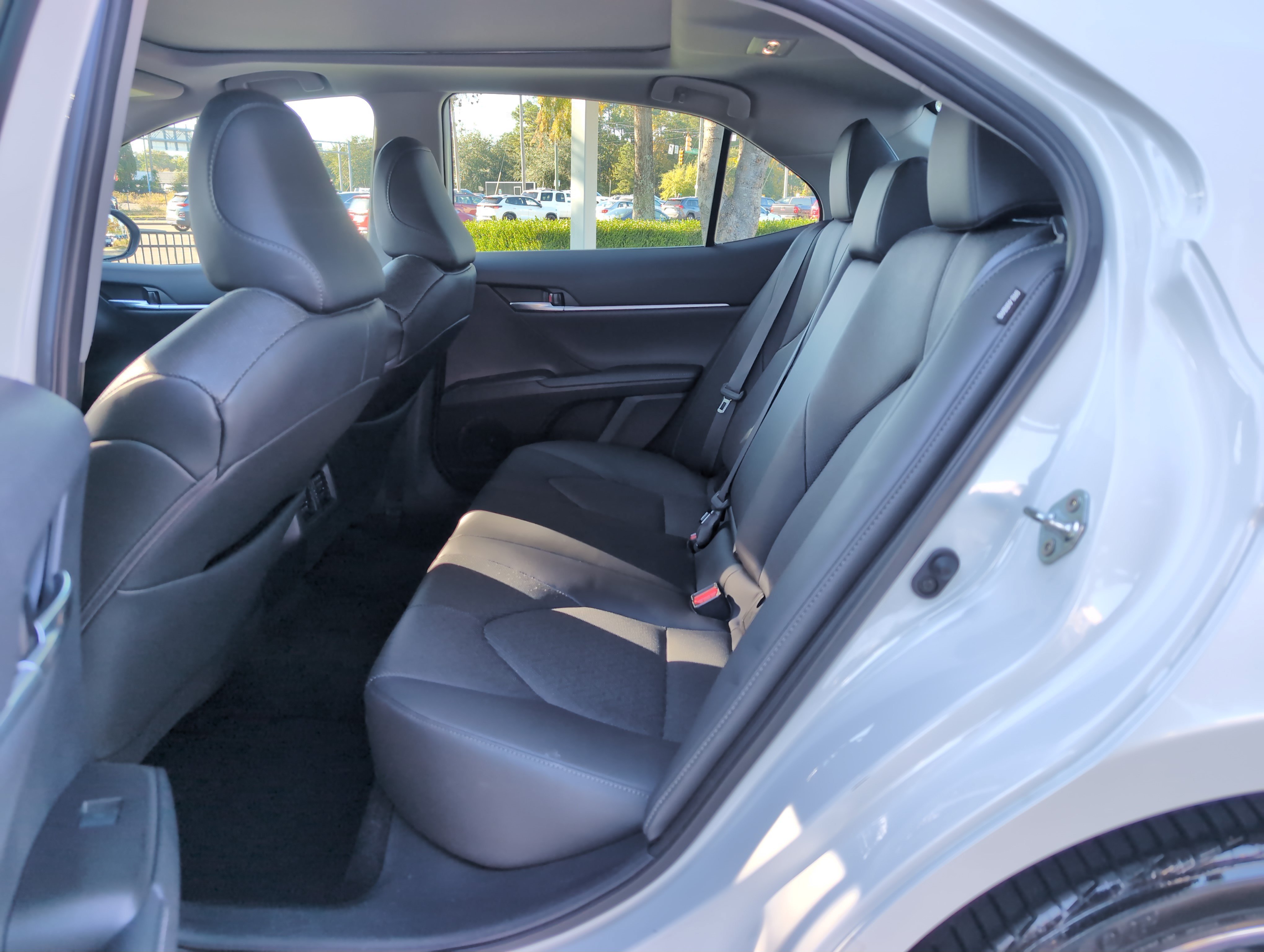 Certified 2023 Toyota Camry XLE w/ Navigation Package FWD image 31