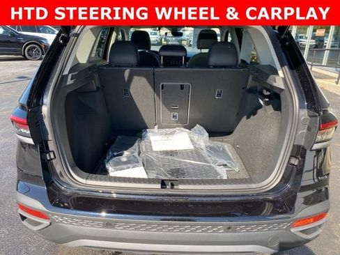 New 2025 Volkswagen Taos SE image 56
