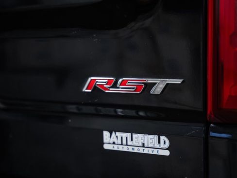 Used 2024 Chevrolet Silverado 1500 RST w/ Z71 Off-Road Package image 8