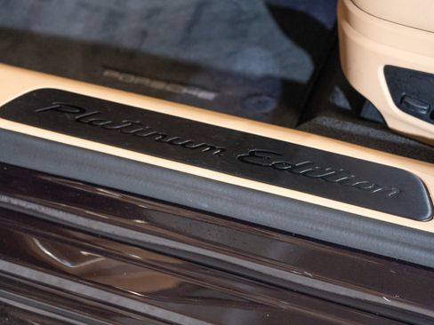 Certified 2023 Porsche Panamera Platinum Edition RWD image 11