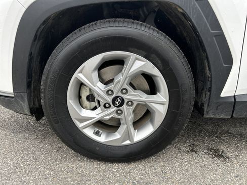 Certified 2024 Hyundai Tucson SEL FWD image 12