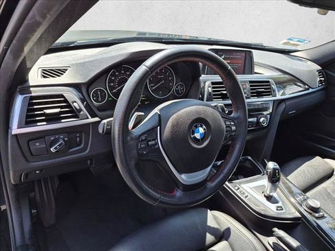 Used 2018 BMW 330e RWD image 9