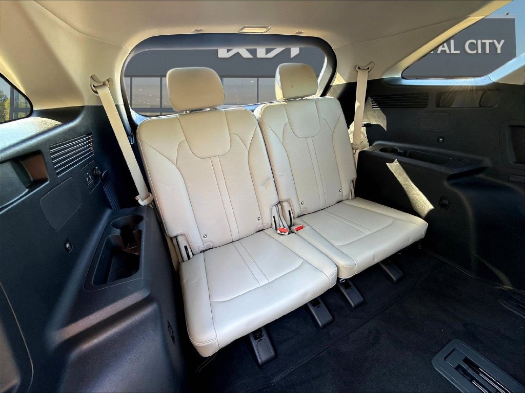 Used 2025 Kia Sorento S AWD/4WD image 29