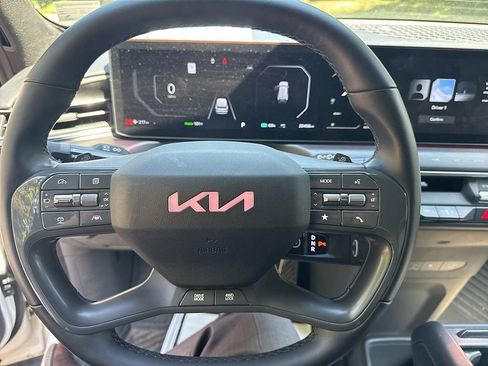 Used 2024 Kia EV9 GT-Line AWD/4WD image 20