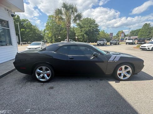 Used 2014 Dodge Challenger R/T RWD image 6