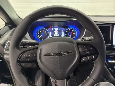 New 2026 Chrysler Pacifica Limited w/ S Appearance Package image 7