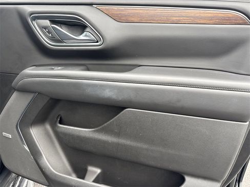 Used 2023 Chevrolet Tahoe High Country image 15