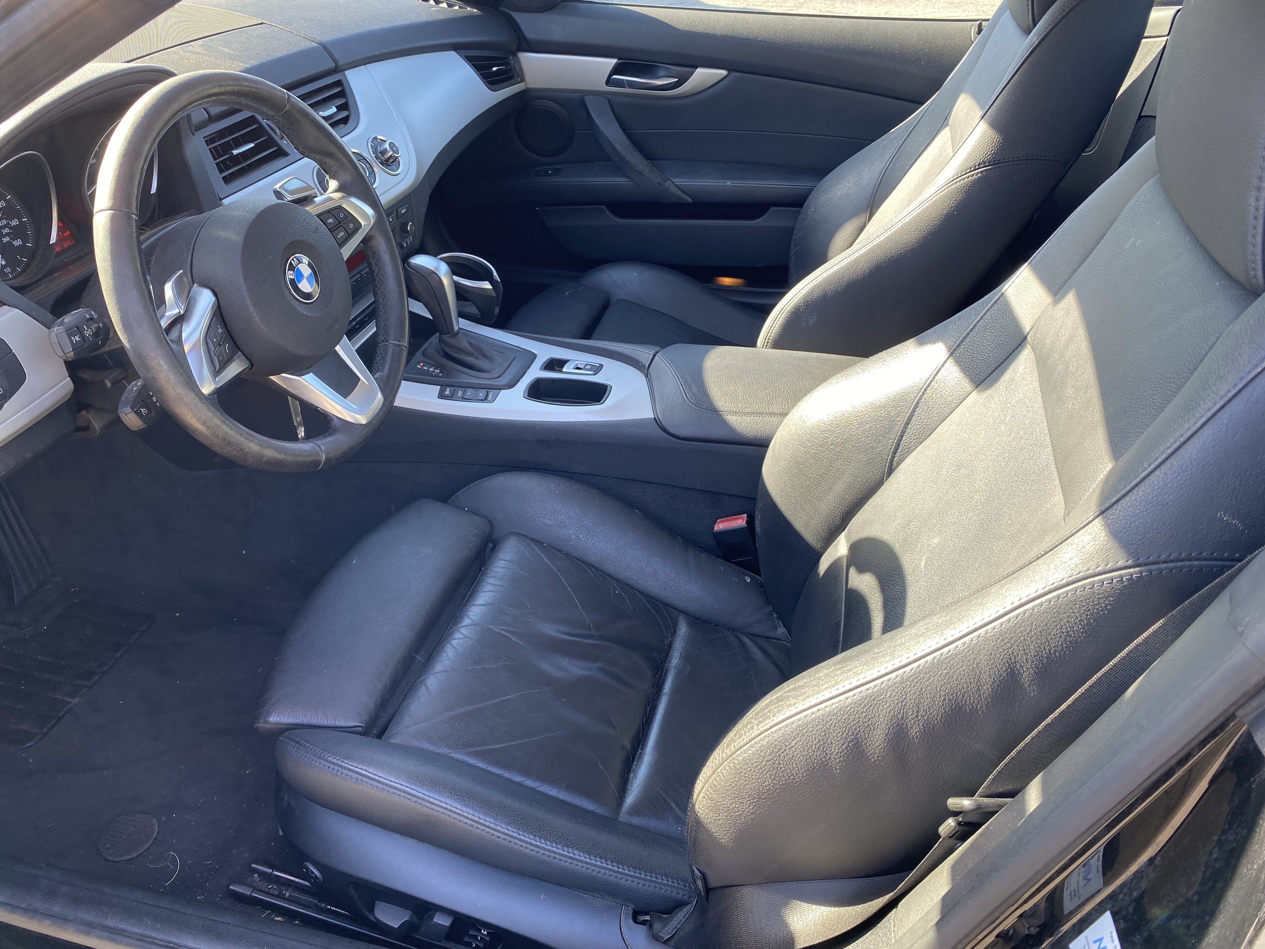 Used 2009 BMW Z4 sDrive30i w/ Premium Pkg RWD image 20