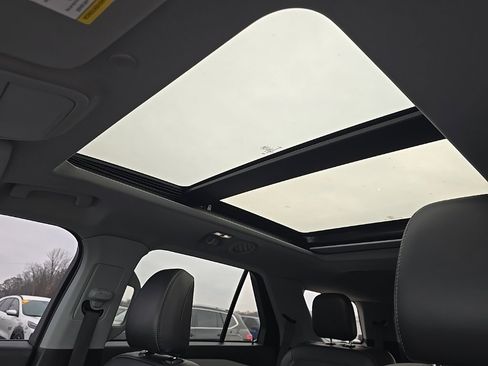 Used 2023 Ford Explorer XLT w/ Equipment Group 202A image 20