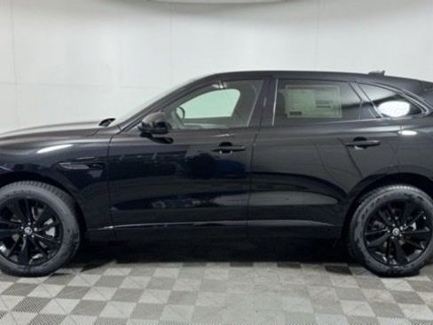 New 2026 Jaguar F-PACE R-Dynamic S image 8