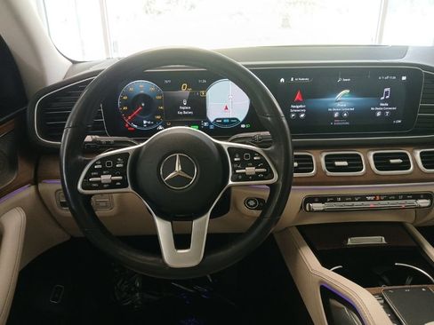 Used 2022 Mercedes-Benz GLS 450 4MATIC image 20