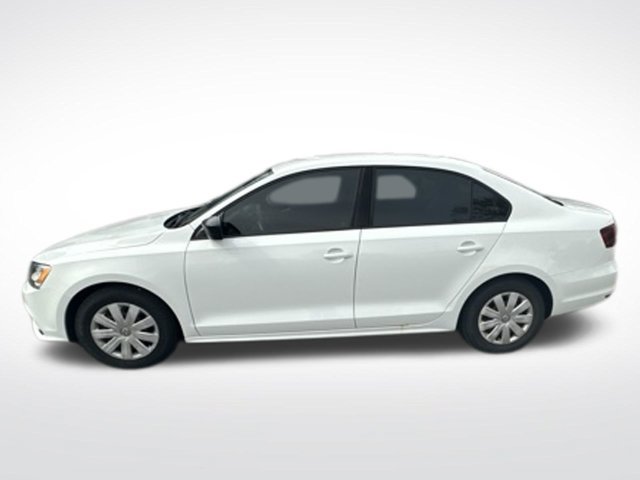 Used 2016 Volkswagen Jetta S FWD image 2