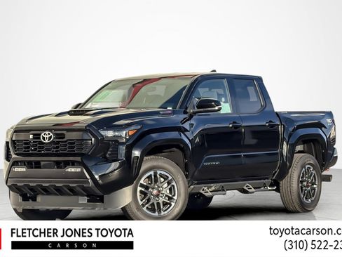 Used 2025 Toyota Tacoma TRD Sport image 1