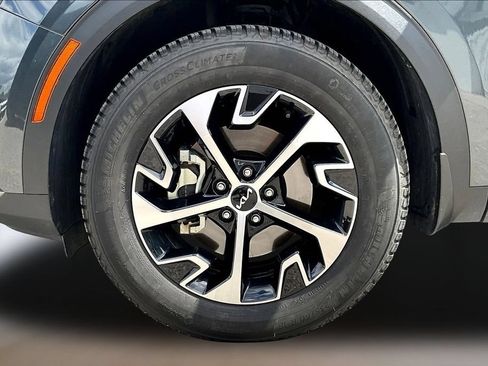 Certified 2023 Kia Sportage EX AWD/4WD image 32