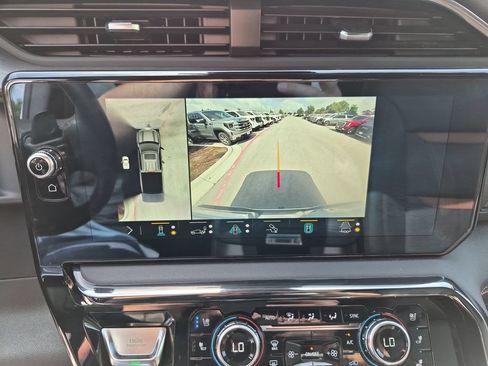 Certified 2023 GMC Sierra 1500 AT4 AWD/4WD image 32