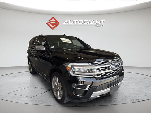 Used 2023 Ford Expedition Platinum AWD/4WD image 7