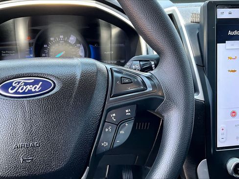 Certified 2021 Ford Edge SE FWD image 23