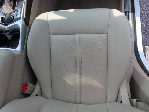 Used 2016 Cadillac SRX Luxury w/ Driver Awareness Package FWD image 42