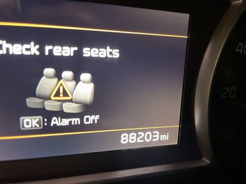 Used 2021 Kia Sorento LX FWD image 15