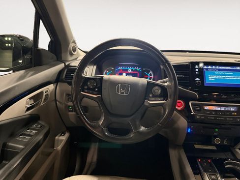 Used 2019 Honda Pilot Elite image 13