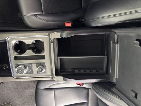 Used 2019 Ford Expedition Max XLT w/ Equipment Group 201A AWD/4WD image 18
