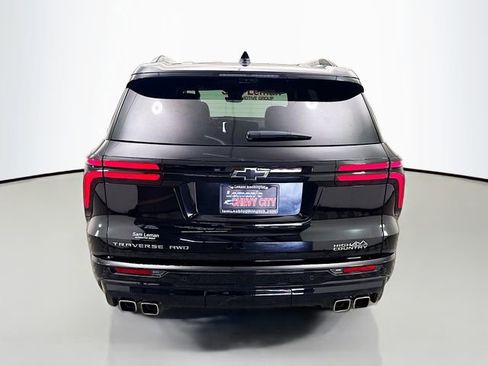 Used 2025 Chevrolet Traverse High Country w/ LPO, Floor Liner Package AWD/4WD image 6