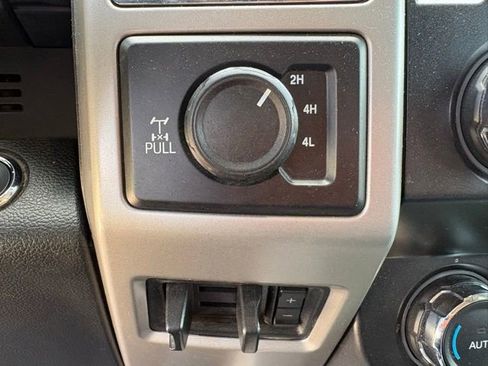 Used 2021 Ford F250 Lariat w/ Lariat Ultimate Package AWD/4WD image 22