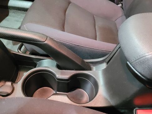 Used 2015 Chevrolet Cruze LT image 27