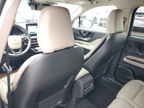 New 2026 Lincoln Corsair Premiere image 26