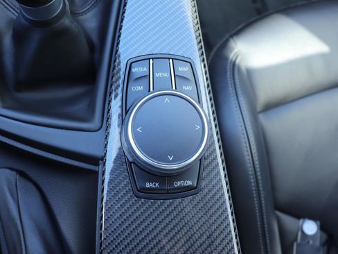 Used 2018 BMW M3 image 37